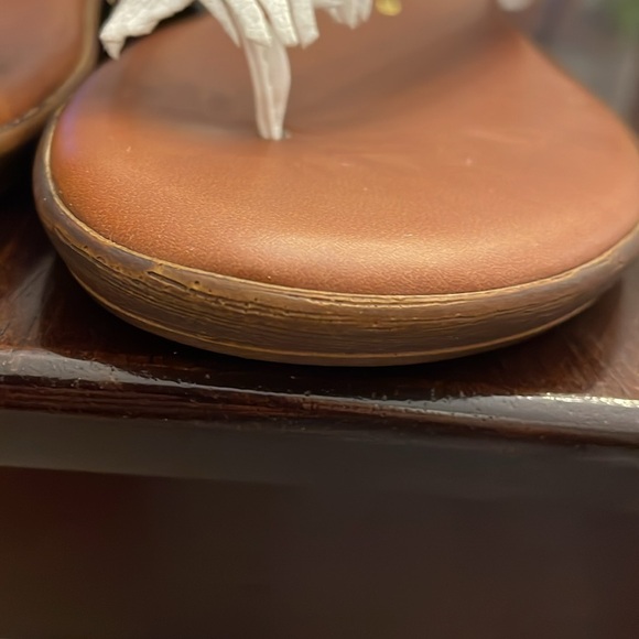 Italian Shoemakers, white flip flops. Size 8. Made in Italy - Picture 7 of 8